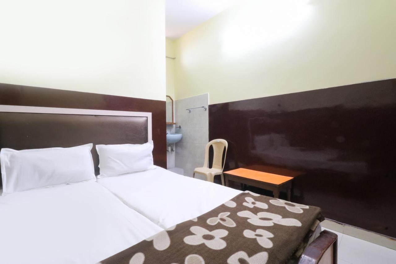 Spot On Hotel Monu Raipur  Luaran gambar