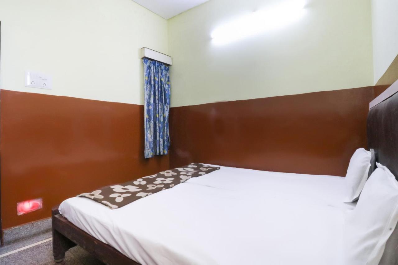 Spot On Hotel Monu Raipur  Luaran gambar