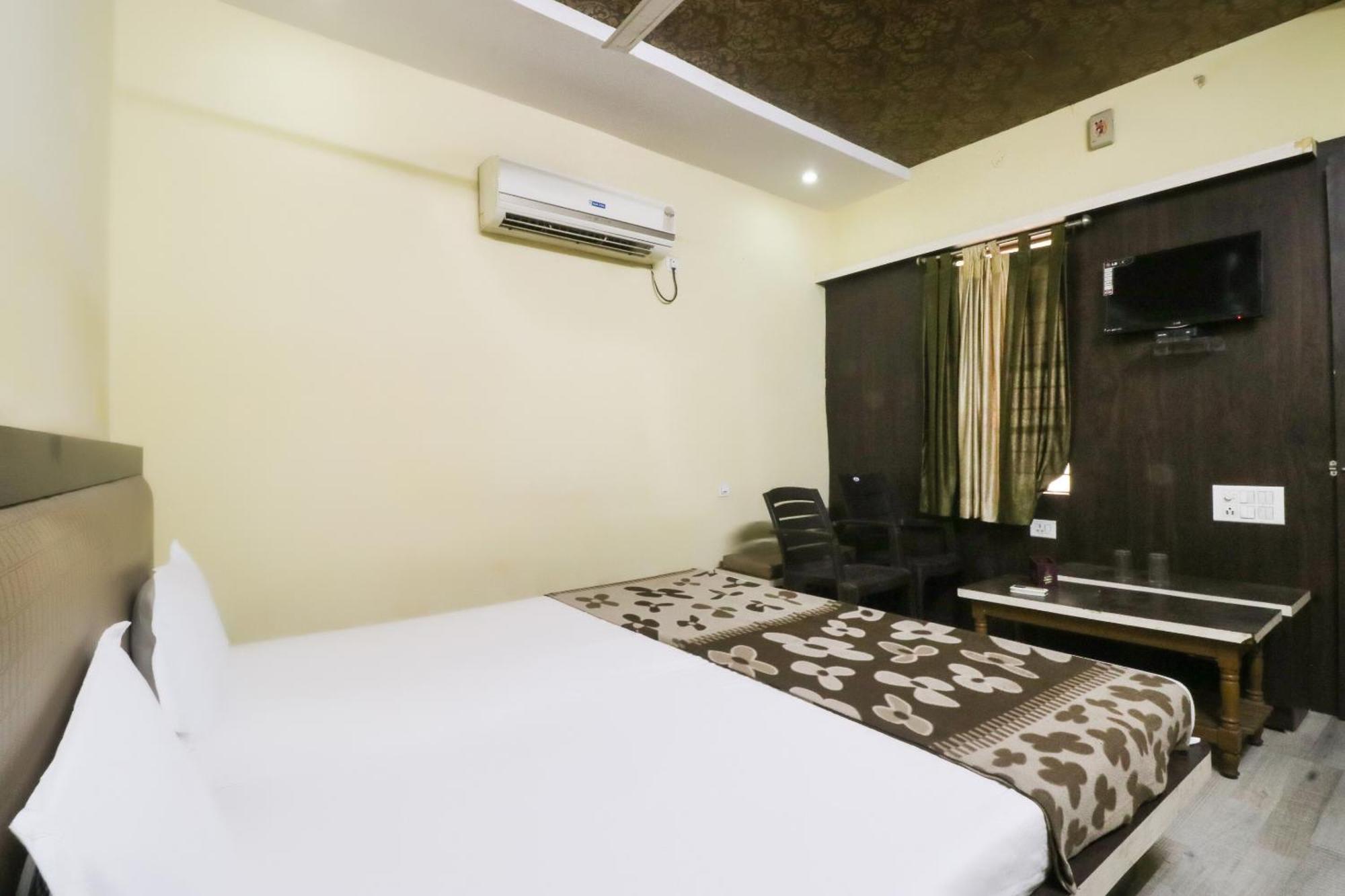 Spot On Hotel Monu Raipur  Luaran gambar